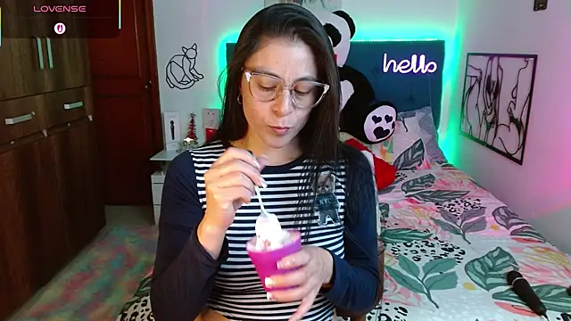 antonella sweet33 online show from January 5, 2026, 8:34 pm