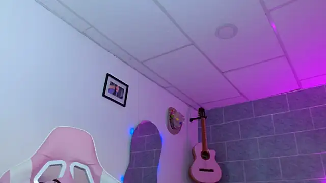 Dakota bumm online show from April 11, 2026, 4:43 pm