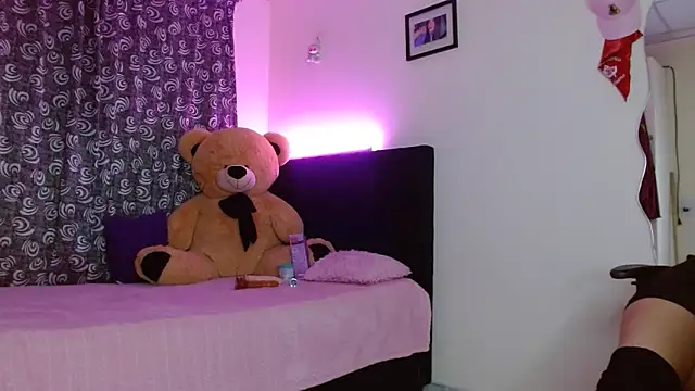 Dakota bumm online show from September 20, 2025, 1:10 am