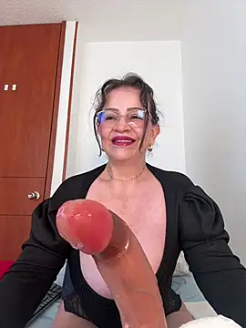 Snapshot of selena369 chatting on June 7, 2026, 2:55 pm selena369 online show from June 7, 2026, 2:55 pm