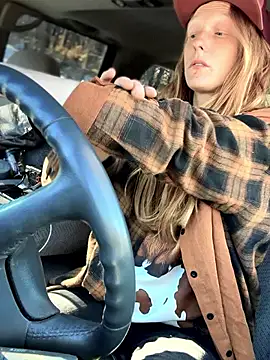 GoldenFlameGoddess online show from January 18, 2026, 7:17 pm