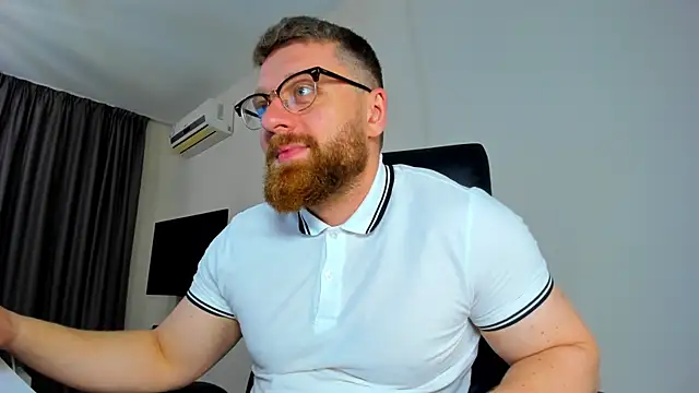 Findom guy online show from April 19, 2026, 11:33 am