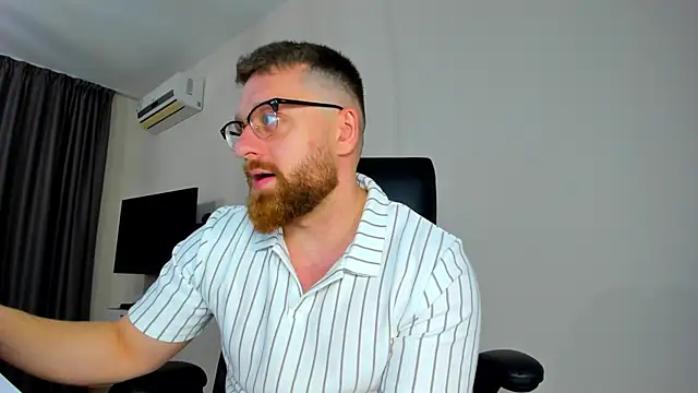 Findom guy online show from April 14, 2026, 9:47 am