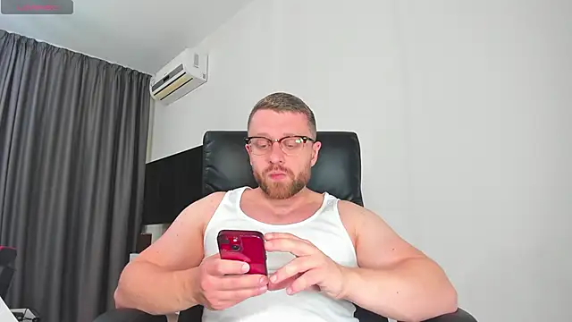 Findom guy online show from December 20, 2025, 1:14 pm