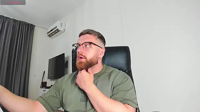 Findom guy online show from March 1, 2026, 5:46 pm