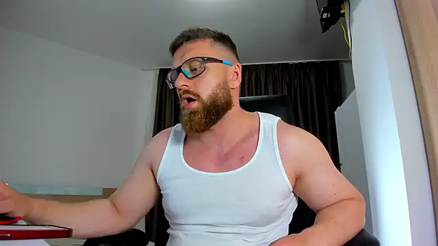 Snapshot of Findom_guy chatting on June 2, 2026, 4:07 pm Findom guy online show from June 2, 2026, 4:07 pm