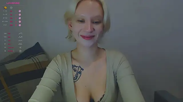 Snapshot of amelia_lye chatting on November 23, 2025, 3:00 pm amelia lye online show from November 23, 2025, 3:00 pm