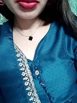 Noor Darliing online show from April 18, 2026, 7:18 pm