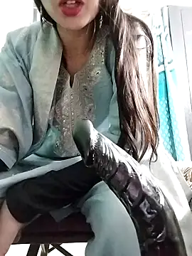 Noor Darliing online show from February 26, 2025, 6:15 pm