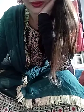 Snapshot of Noor_Darliing chatting on April 25, 2026, 3:42 pm Noor Darliing online show from April 25, 2026, 3:42 pm