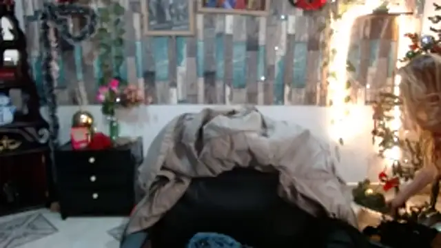 Snapshot of KarimaSarabe chatting on December 20, 2025, 9:39 pm KarimaSarabe online show from December 20, 2025, 9:39 pm