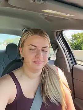 nicolesugarr online show from September 15, 2025, 5:35 pm