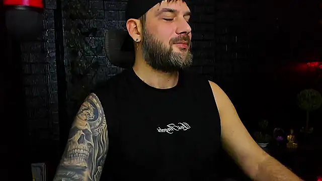 LexXHardy online show from November 18, 2025, 11:13 am