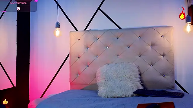 violetasimonz online show from February 9, 2026, 10:30 pm