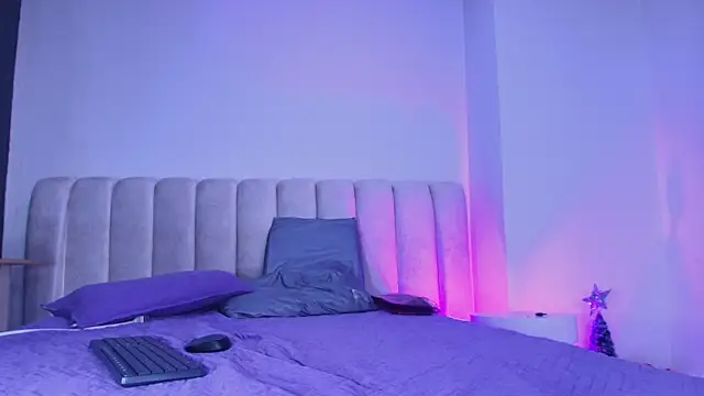  sex mia online show from January 14, 2026, 7:28 pm