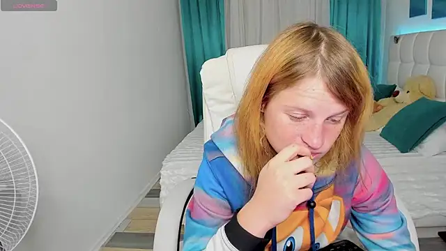 Kathlyn  Heath online show from October 13, 2025, 7:26 pm