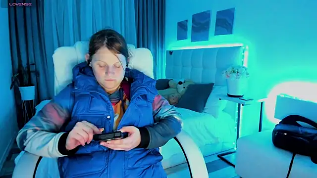 Kathlyn  Heath online show from March 15, 2025, 6:43 pm