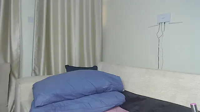 Snapshot of NIKKIE_LOVE chatting on September 21, 2025, 9:03 am NIKKIE LOVE online show from September 21, 2025, 9:03 am