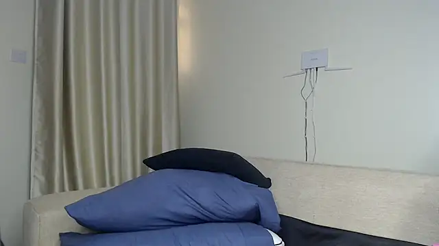 Snapshot of NIKKIE_LOVE chatting on November 2, 2025, 6:40 am NIKKIE LOVE online show from November 2, 2025, 6:40 am