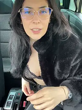 Lilith  D online show from February 17, 2026, 1:30 pm