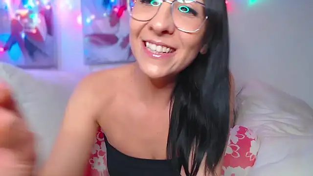 Snapshot of AshleyDark13 chatting on March 15, 2025, 3:59 pm AshleyDark13 online show from March 15, 2025, 3:59 pm