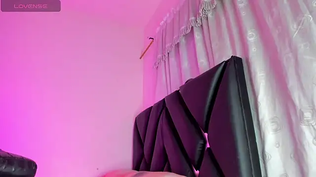 Snapshot of stephany_doll_ chatting on November 4, 2025, 4:05 am stephany doll online show from November 4, 2025, 4:05 am