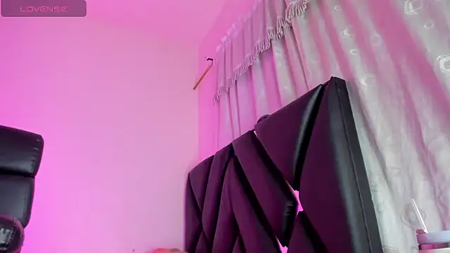 Snapshot of stephany_doll_ chatting on December 16, 2025, 3:55 am stephany doll online show from December 16, 2025, 3:55 am