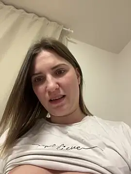 secretcrazy69 online show from February 17, 2026, 4:37 pm