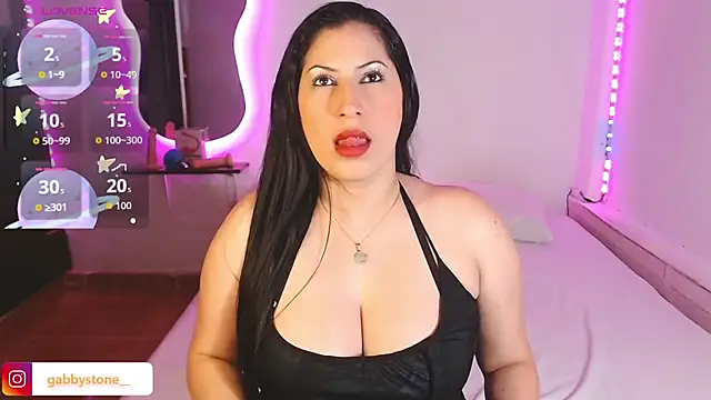 Snapshot of Gabby_stone_ chatting on September 12, 2025, 11:37 pm Gabby stone online show from September 12, 2025, 11:37 pm