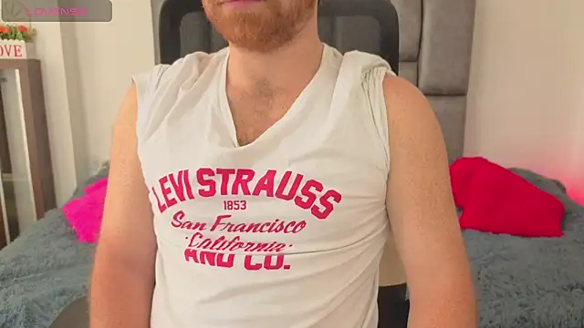 Snapshot of michacosio chatting on November 4, 2025, 6:22 pm michacosio online show from November 4, 2025, 6:22 pm