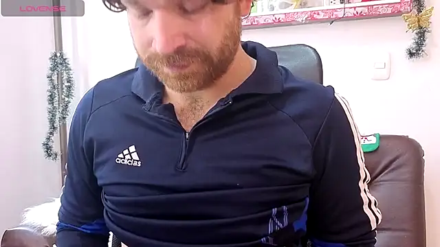 Snapshot of michacosio chatting on November 27, 2025, 5:02 pm michacosio online show from November 27, 2025, 5:02 pm