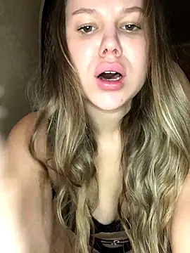 Lucy Dell online show from November 14, 2025, 7:12 am