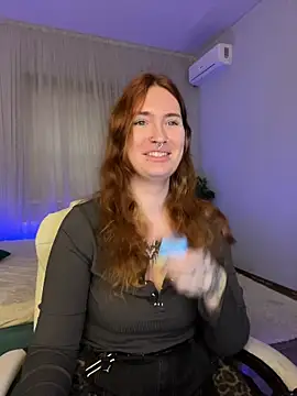 Snapshot of _Chlo__e chatting on November 8, 2025, 12:42 pm Chlo e online show from November 8, 2025, 12:42 pm