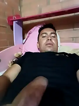 Diego leon27 online show from February 4, 2025, 4:26 am