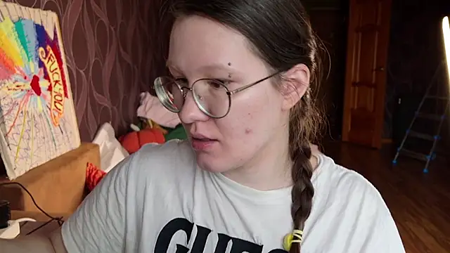 MiriamOr online show from November 16, 2025, 7:35 am