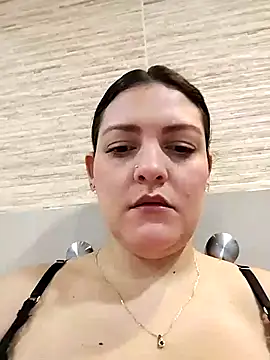 Mia Hampton online show from September 27, 2025, 1:17 pm