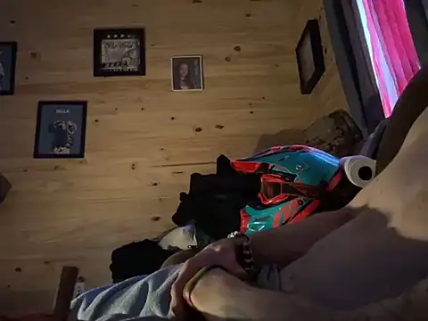 Snapshot of KBONE36 chatting on March 14, 2025, 12:40 pm KBONE36 online show from March 14, 2025, 12:40 pm