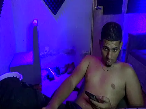 jess2020 online show from November 25, 2025, 3:18 am