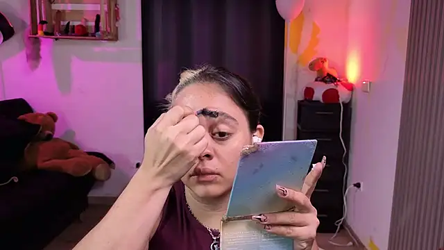 Snapshot of Cuttiealice chatting on November 22, 2025, 2:16 pm Cuttiealice online show from November 22, 2025, 2:16 pm