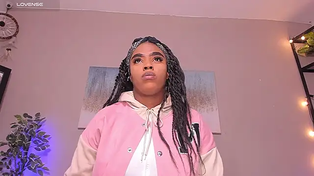 Briana Wells  online show from February 26, 2026, 1:22 pm