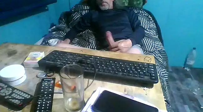 Snapshot of malekon76 chatting on January 19, 2025, 12:39 pm malekon76 online show from January 19, 2025, 12:39 pm