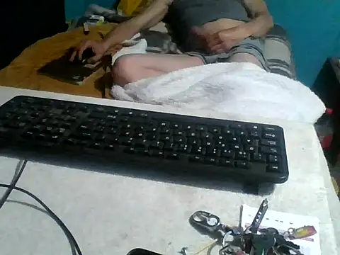 Snapshot of malekon76 chatting on November 16, 2025, 10:31 am malekon76 online show from November 16, 2025, 10:31 am