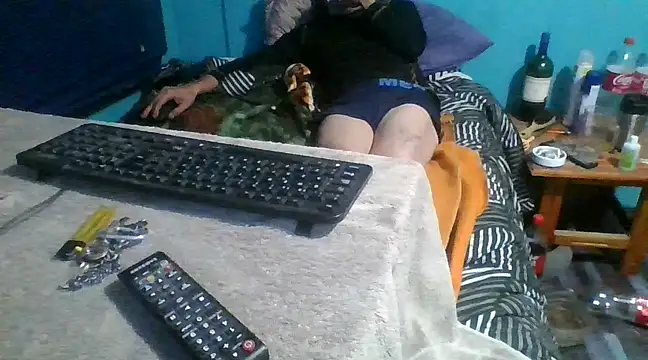 Snapshot of malekon76 chatting on March 16, 2025, 1:49 pm malekon76 online show from March 16, 2025, 1:49 pm