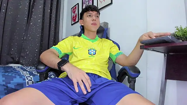 The skinnyguys online show from December 18, 2025, 11:52 pm