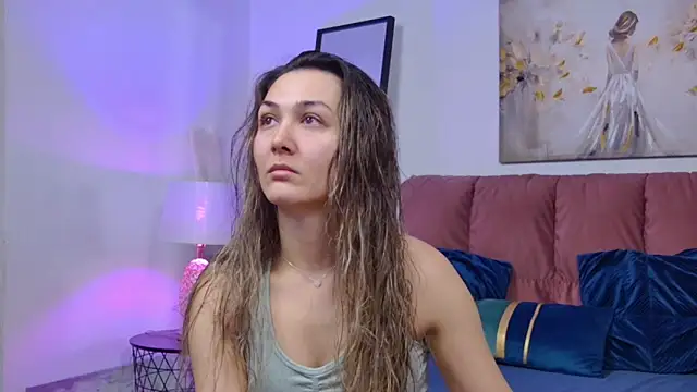 NicolLopeze online show from March 5, 2026, 6:43 am