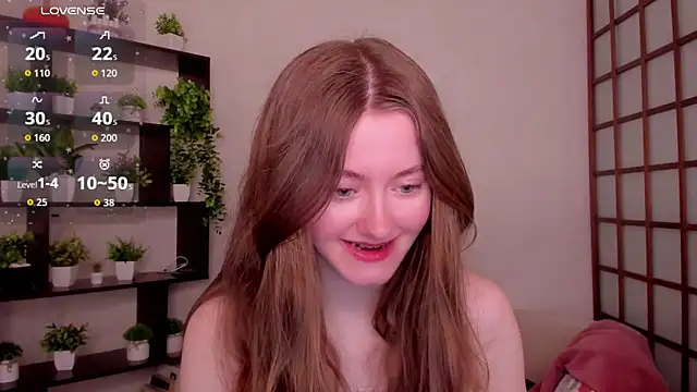 KateCuddle online show from April 8, 2026, 2:35 am