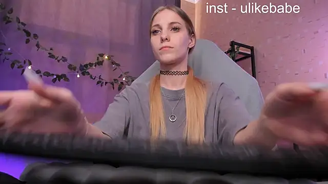 Anna Fink online show from February 22, 2025, 4:51 pm