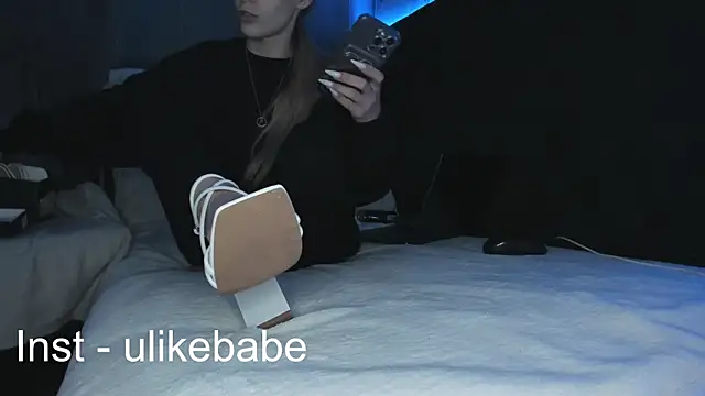 Anna Fink online show from February 12, 2025, 7:56 pm