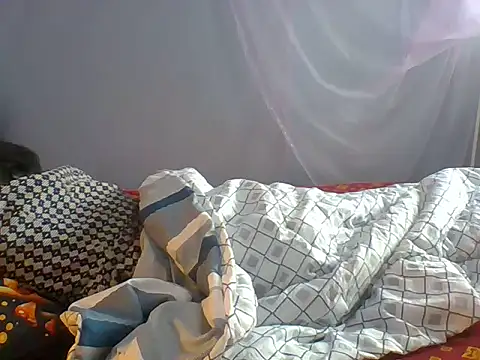 Eminent Ride online show from December 18, 2025, 4:28 am