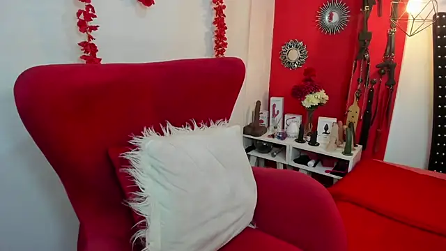 Snapshot of julieta_evans_ chatting on December 16, 2024, 10:03 pm julieta evans online show from December 16, 2024, 10:03 pm